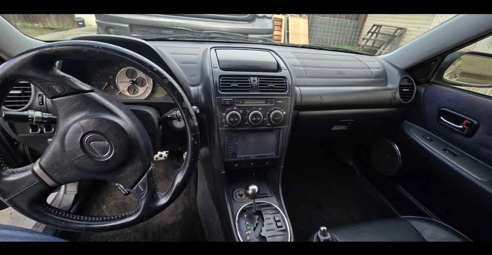 2002 Lexus IS 1st Gen - Image 8 of 10