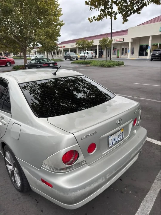 2002 Lexus IS 1st Gen - Image 4 of 6
