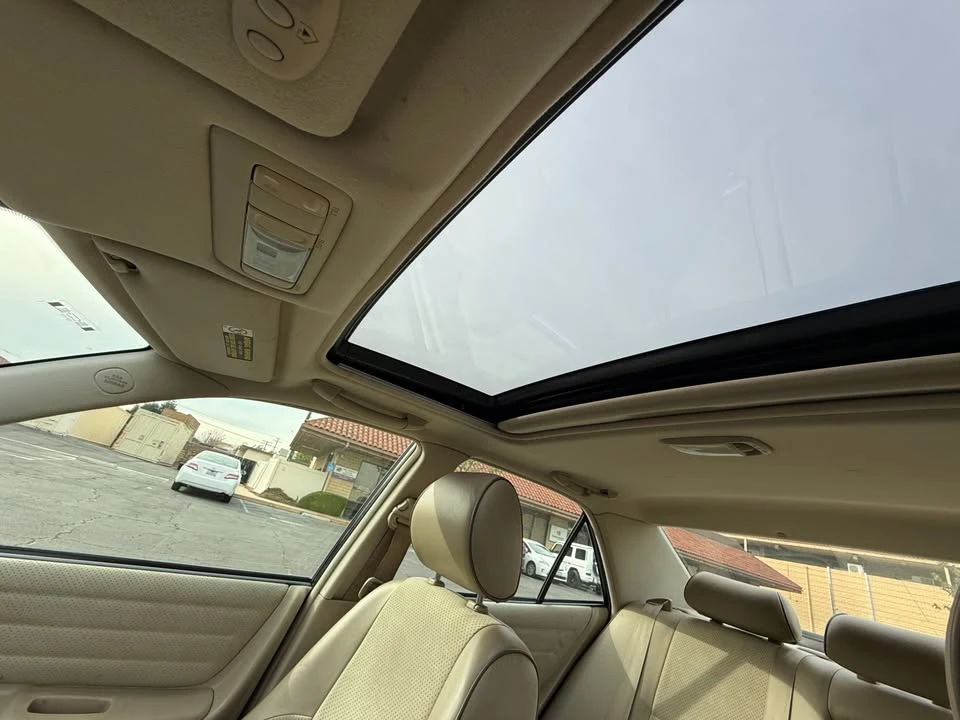 2002 Lexus IS 1st Gen - Image 15 of 17