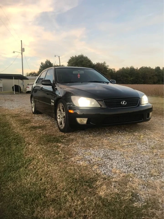 2002 Lexus IS 1st Gen - Image 3 of 10