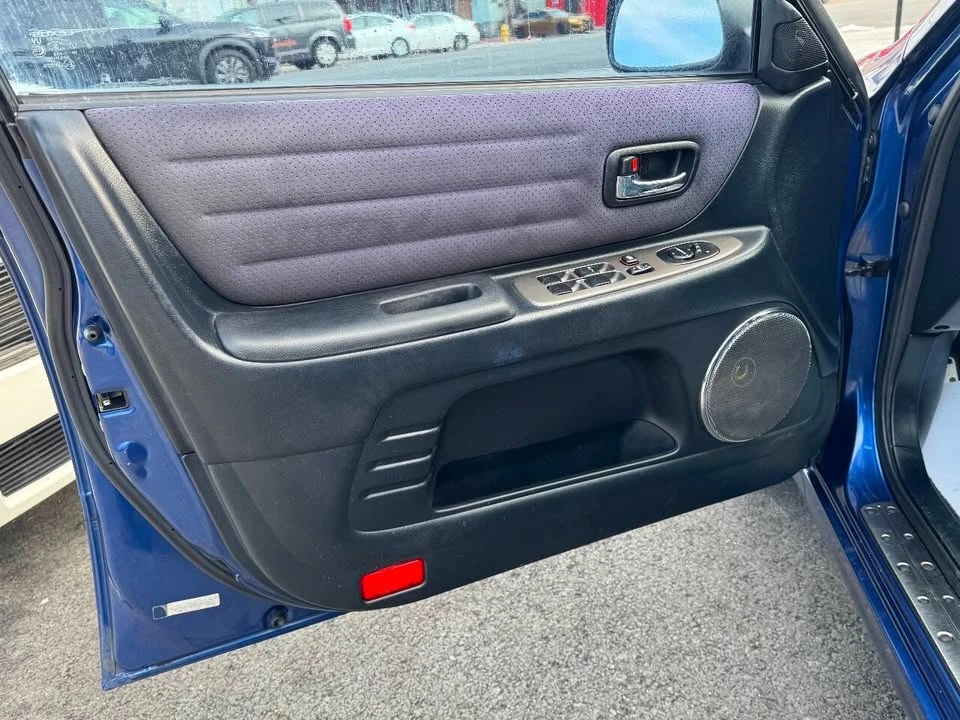 2002 Lexus IS 1st Gen - Image 17 of 20
