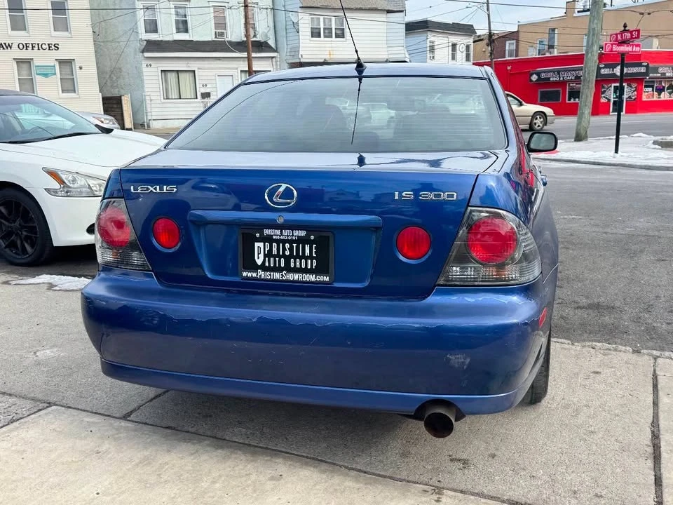 2002 Lexus IS 1st Gen - Image 9 of 20