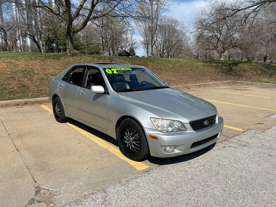 2002 Lexus IS 1st Gen - Image 17 of 17
