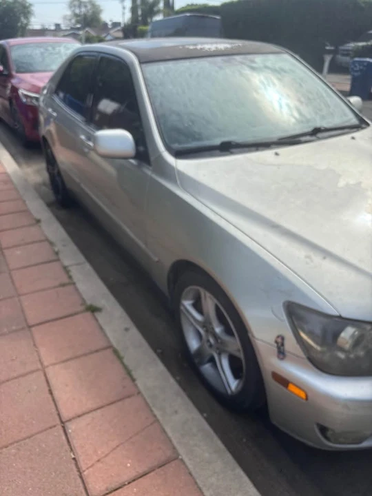 2002 Lexus IS 1st Gen - Image 3 of 5