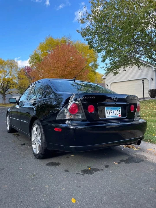 2002 Lexus IS 1st Gen - Image 2 of 20