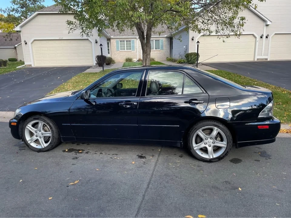 2002 Lexus IS 1st Gen - Image 3 of 20