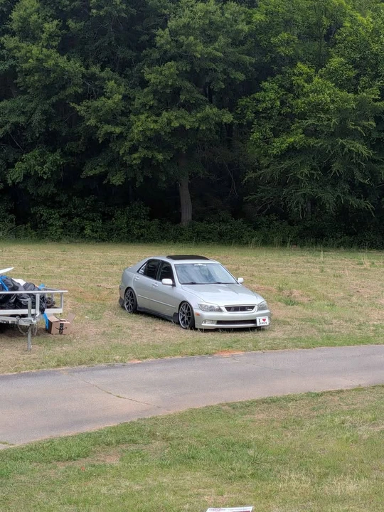 2002 Lexus IS 1st Gen - Image 6 of 10