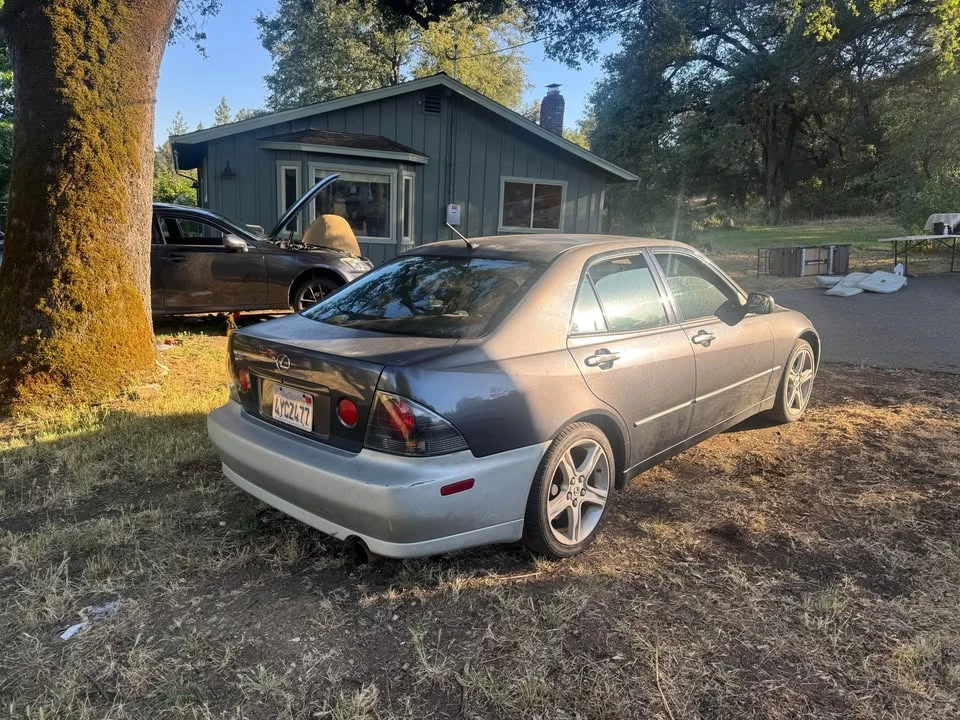 2002 Lexus IS 1st Gen - Image 4 of 6