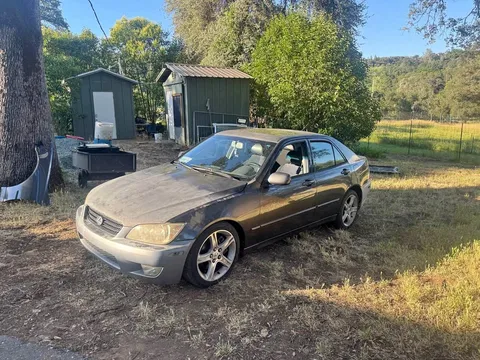 2002 Lexus IS300