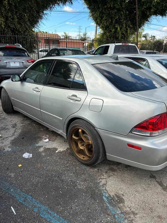 2002 Lexus IS 1st Gen - Image 3 of 6