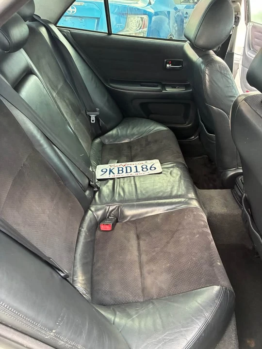 2002 Lexus IS 1st Gen - Image 5 of 6