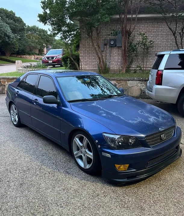 2002 Lexus IS 1st Gen - Image 4 of 7