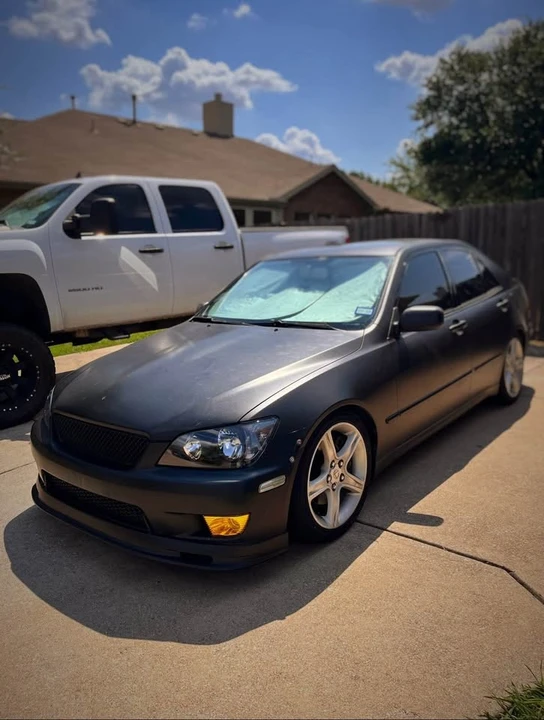 2002 Lexus IS 1st Gen - Image 3 of 7