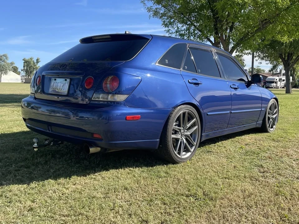 2002 Lexus IS 1st Gen - Image 9 of 20