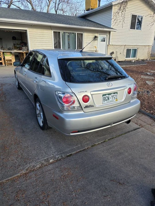 2002 Lexus IS 1st Gen - Image 2 of 9