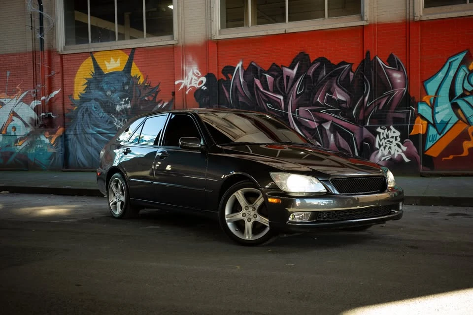 2002 Lexus IS 1st Gen - Image 2 of 9