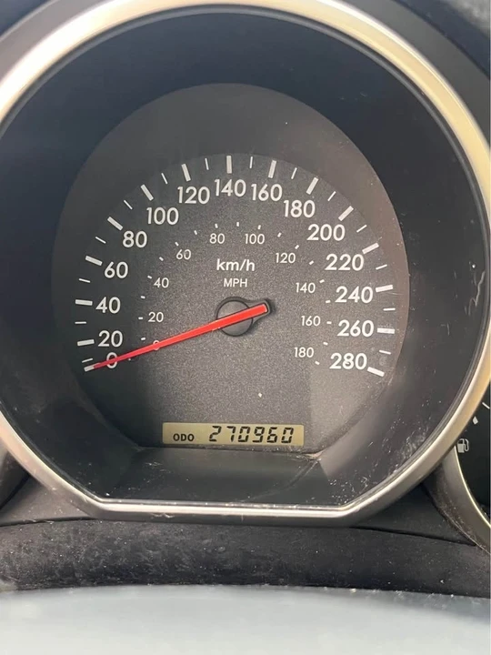 2002 Lexus SC430 - Image 10 of 15