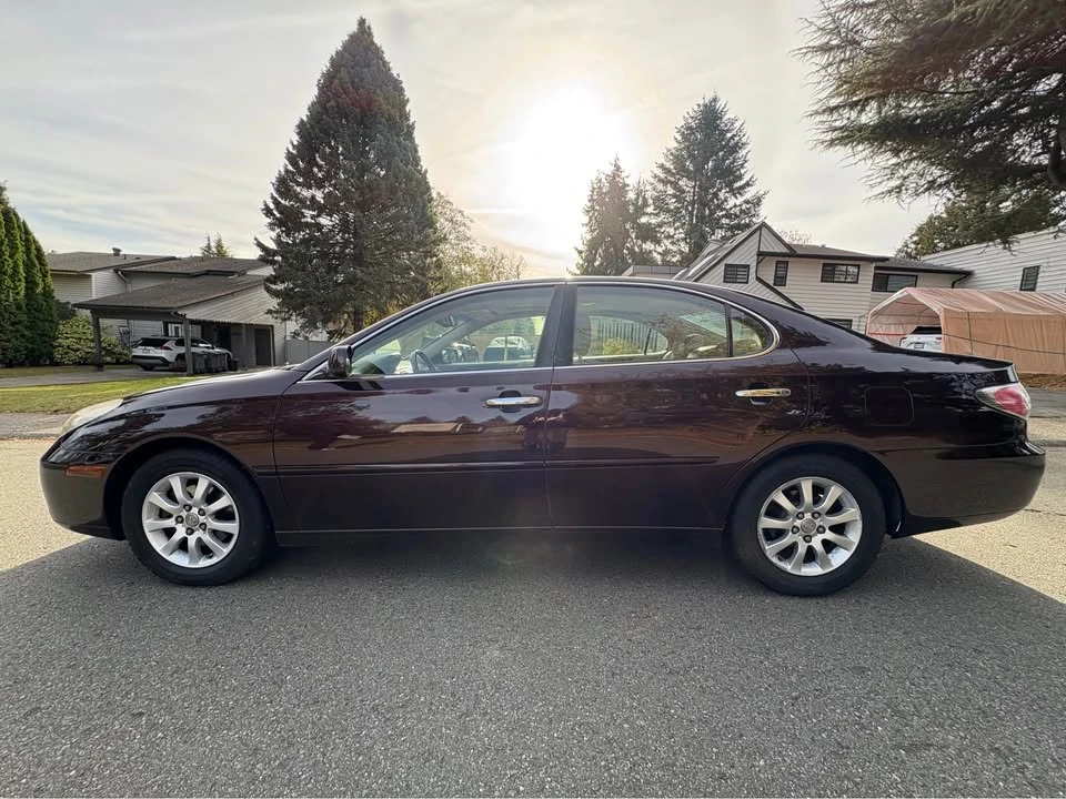 2002 Lexus ES 3rd Gen - Image 8 of 15
