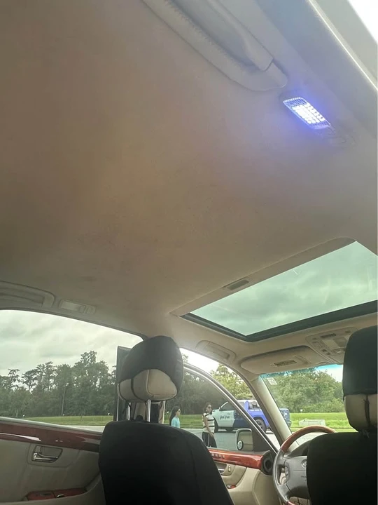 2002 Lexus LS 3rd Gen - Image 7 of 10