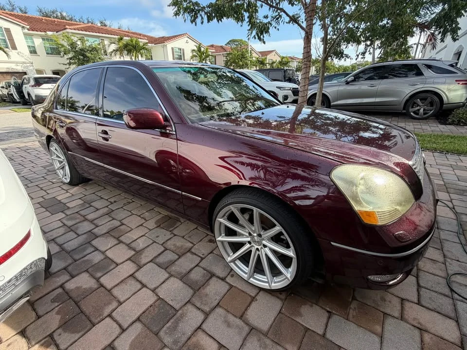 2002 Lexus LS 3rd Gen - Image 2 of 7