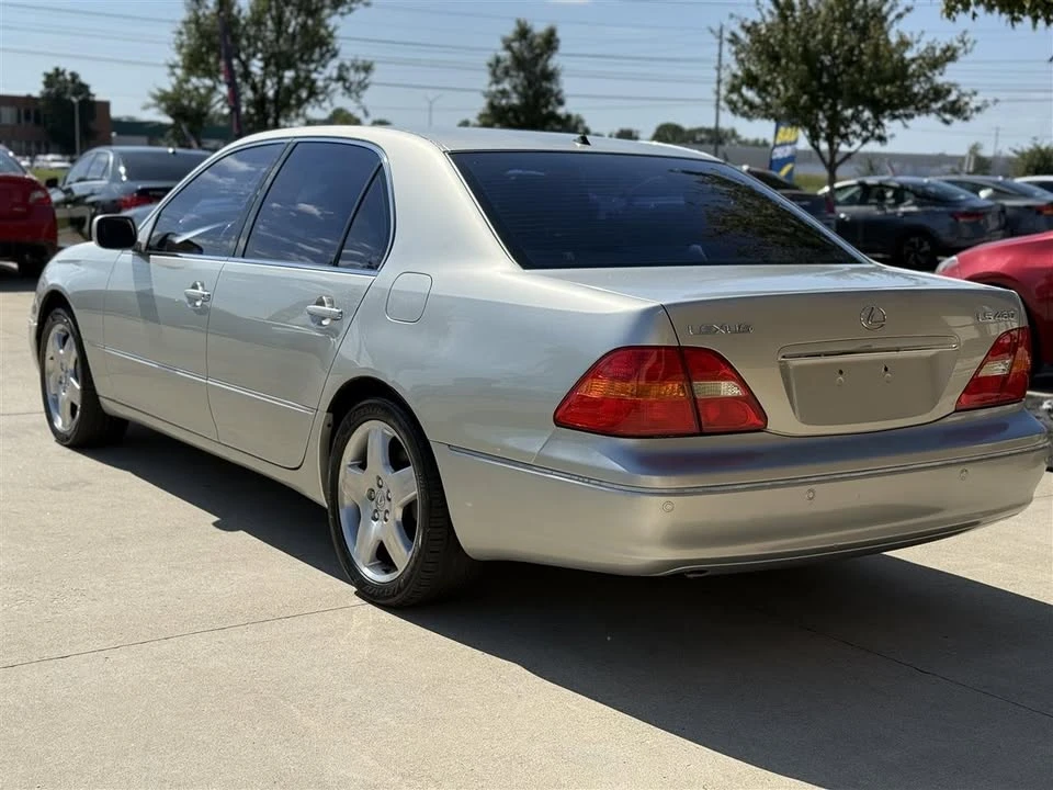 2002 Lexus LS 3rd Gen - Image 5 of 20