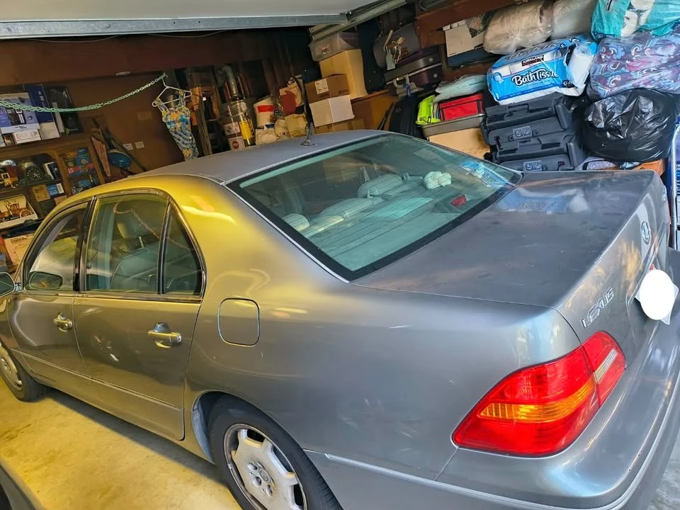 2002 Lexus LS 3rd Gen - Image 5 of 8
