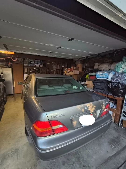 2002 Lexus LS 3rd Gen - Image 6 of 8