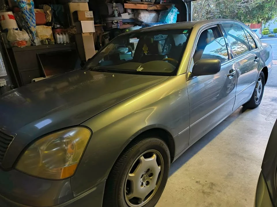 2002 Lexus LS 3rd Gen - Image 4 of 8