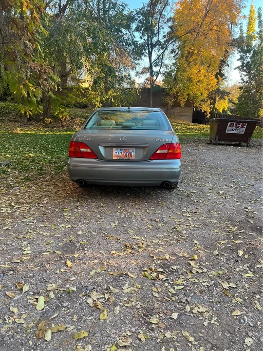 2002 Lexus LS 3rd Gen - Image 4 of 16