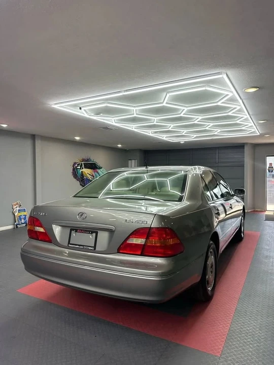 2002 Lexus LS 3rd Gen - Image 7 of 20