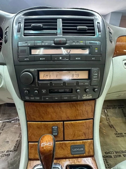 2002 Lexus LS 3rd Gen - Image 12 of 20