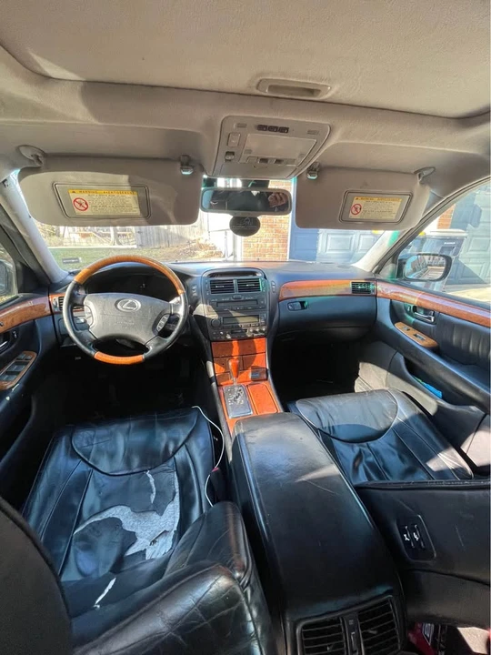 2002 Lexus LS 3rd Gen - Image 4 of 7