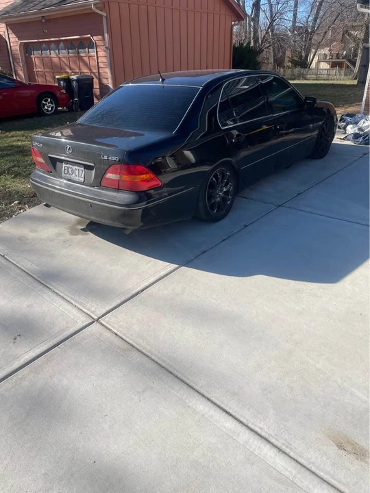 2002 Lexus LS 3rd Gen - Image 3 of 7