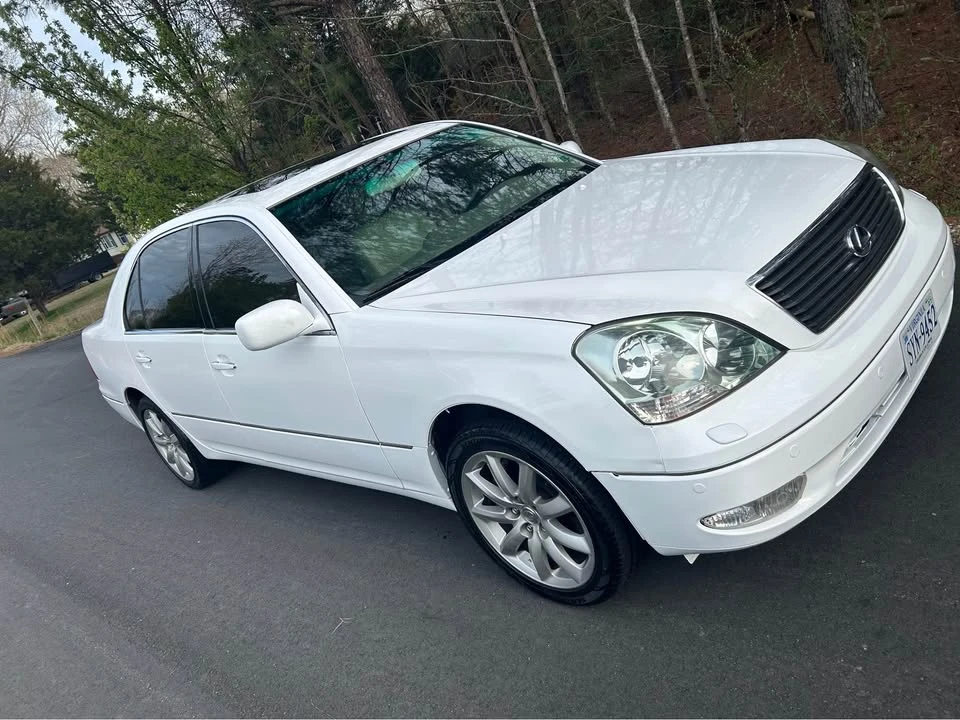 2002 Lexus LS 3rd Gen - Image 4 of 10