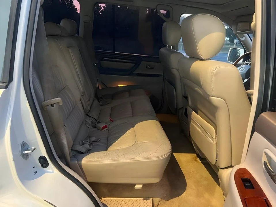 2002 Lexus LX 2nd Gen - Image 10 of 19