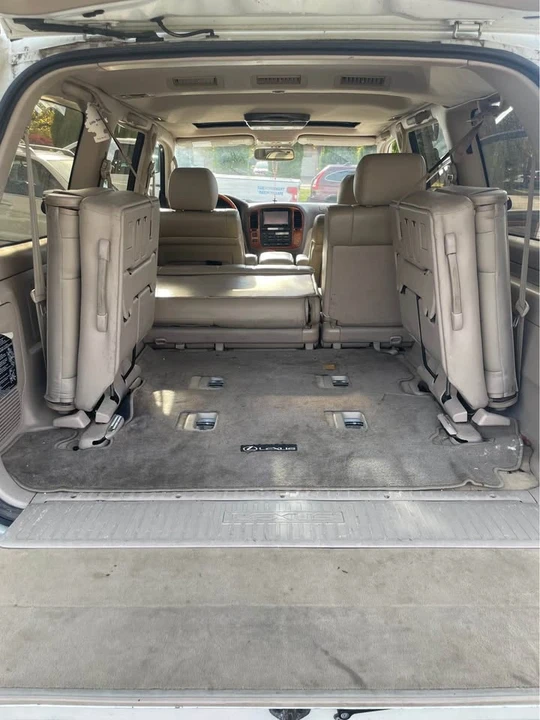 2002 Lexus LX 1st Gen - Image 8 of 8
