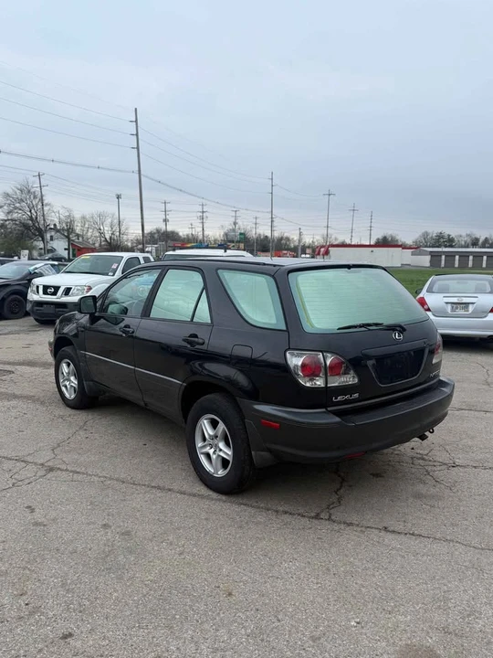 2002 Lexus LX 2nd Gen - Image 6 of 8