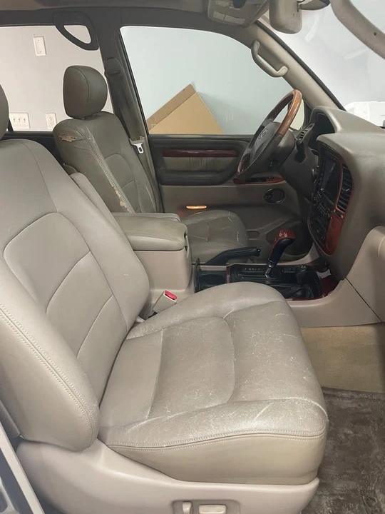 2002 Lexus LX 2nd Gen - Image 5 of 13