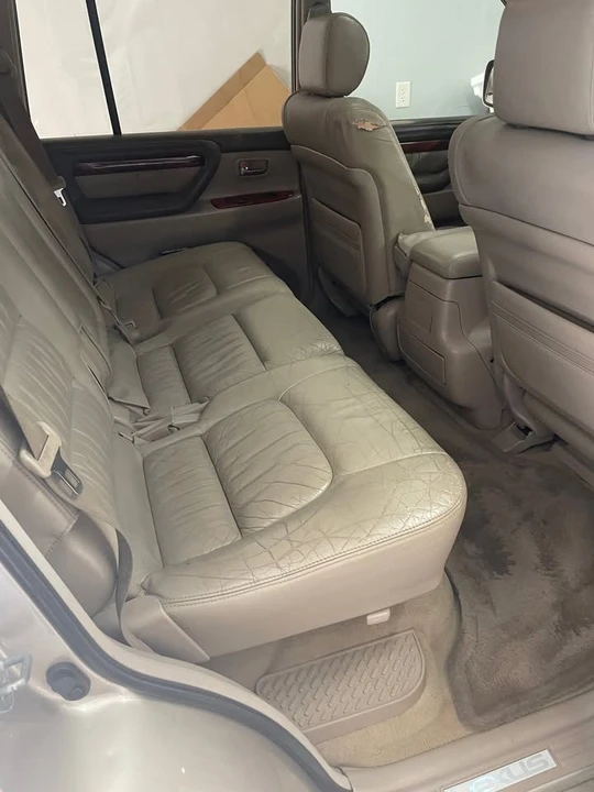 2002 Lexus LX 2nd Gen - Image 6 of 13