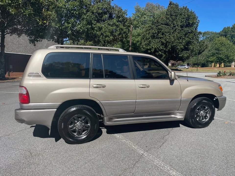2002 Lexus LX 2nd Gen - Image 2 of 13