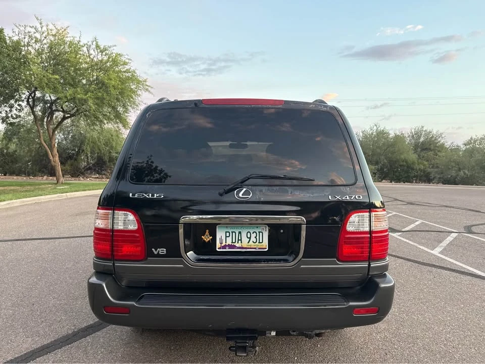 2002 Lexus LX 2nd Gen - Image 7 of 18