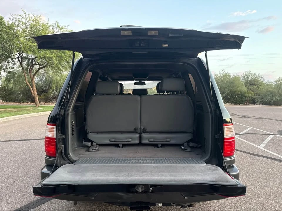 2002 Lexus LX 2nd Gen - Image 8 of 18
