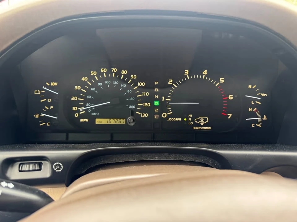2002 Lexus LX 2nd Gen - Image 7 of 17