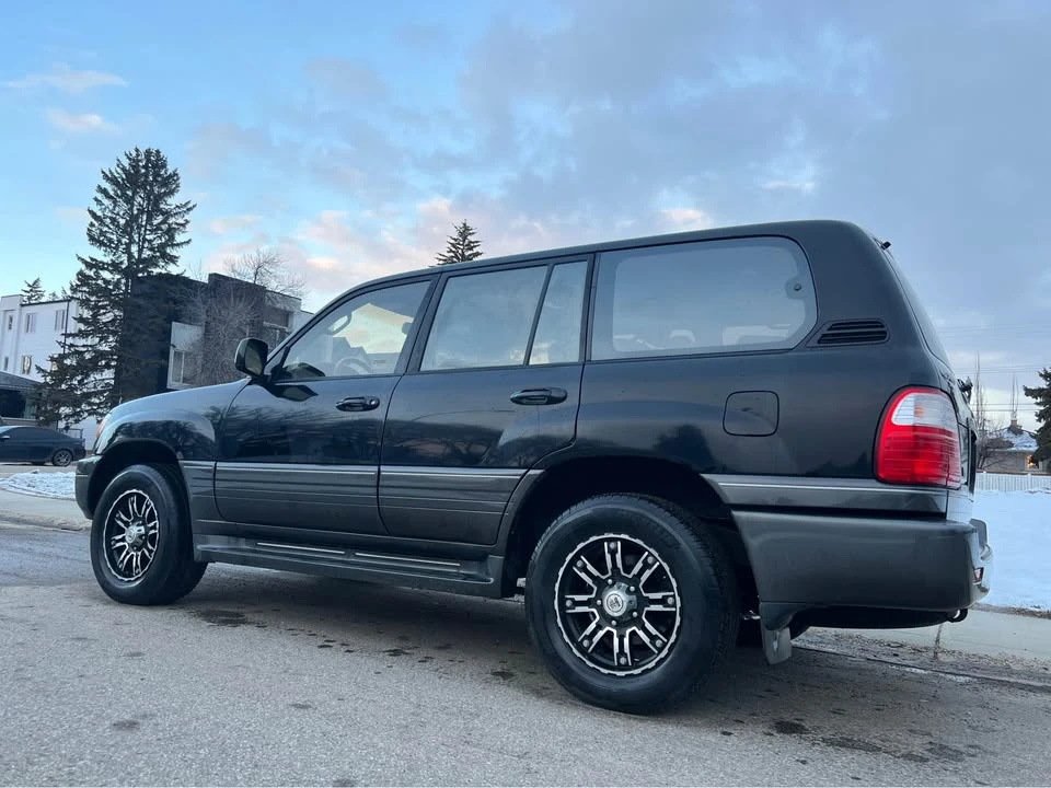 2002 Lexus LX 2nd Gen - Image 4 of 12
