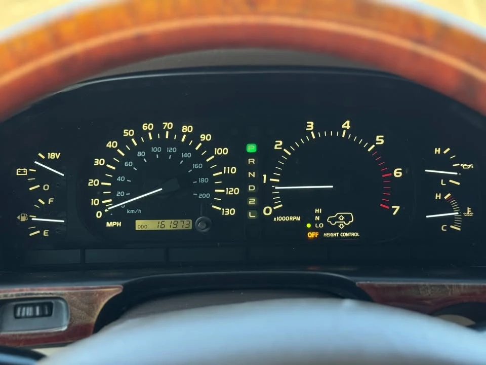 2002 Lexus LX 2nd Gen - Image 10 of 18