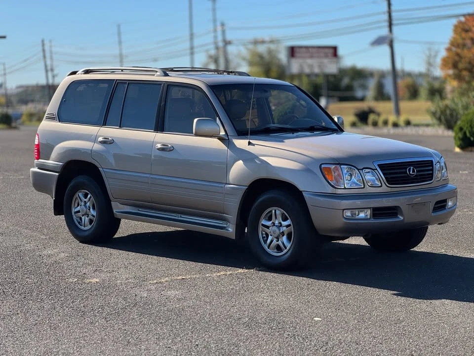 2002 Lexus LX 2nd Gen - Image 2 of 18