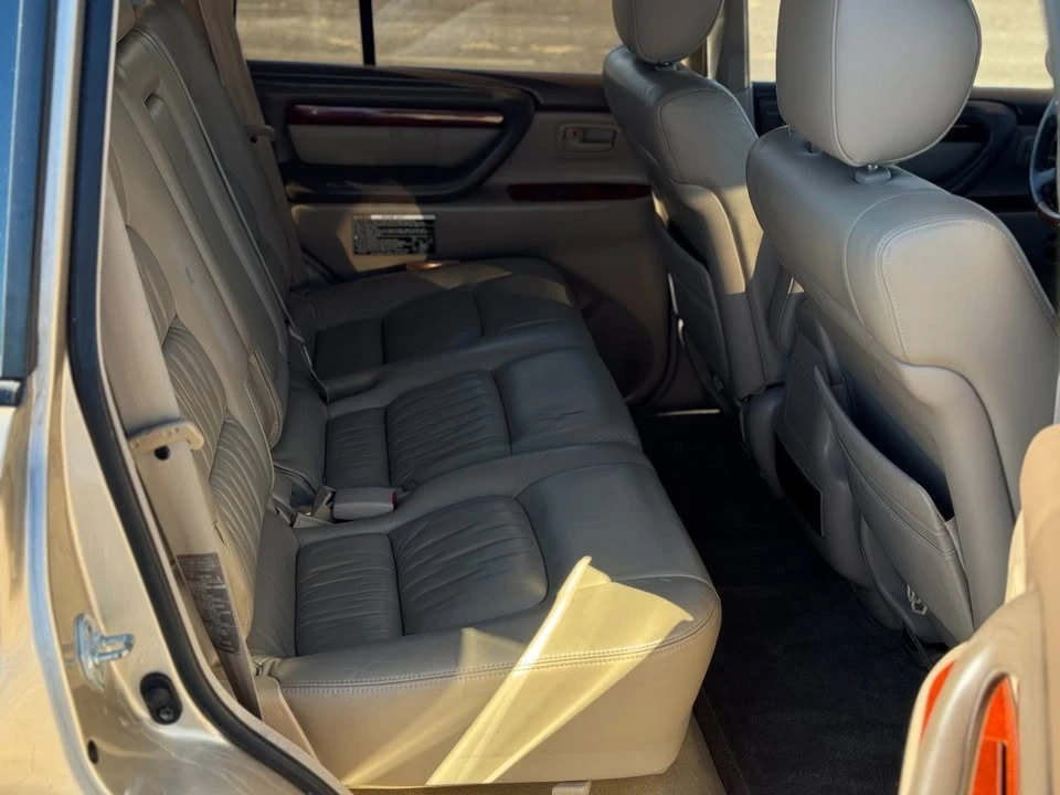 2002 Lexus LX 2nd Gen - Image 18 of 18