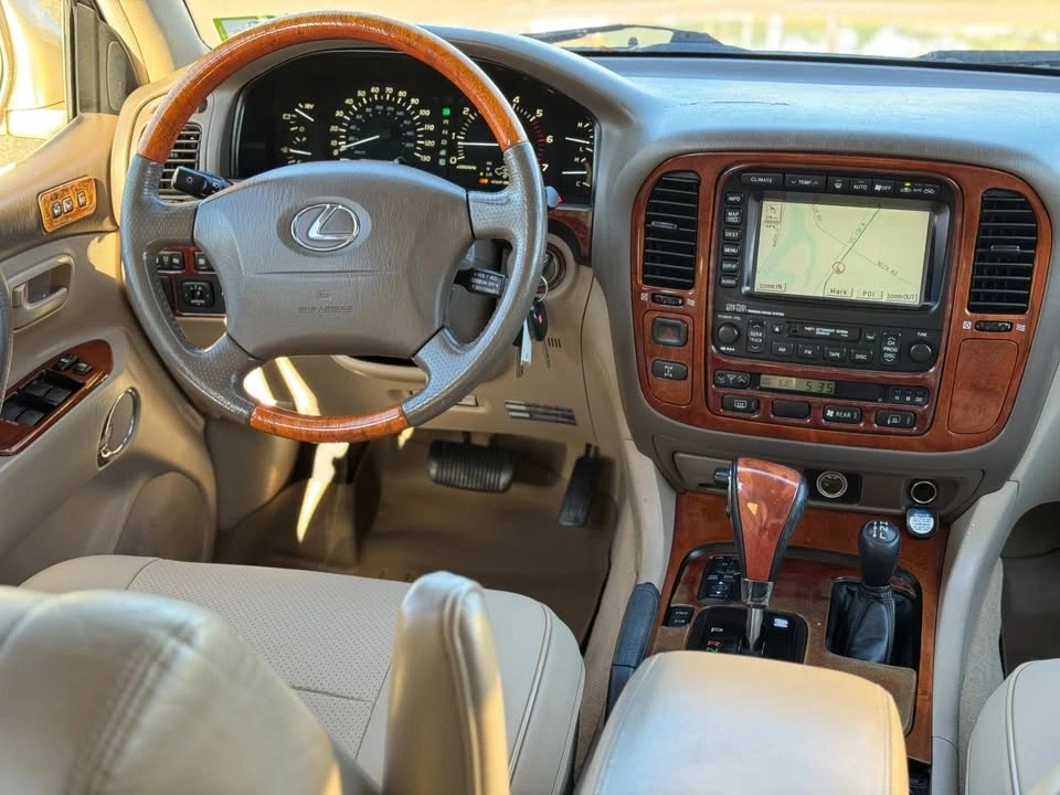 2002 Lexus LX 2nd Gen - Image 9 of 18