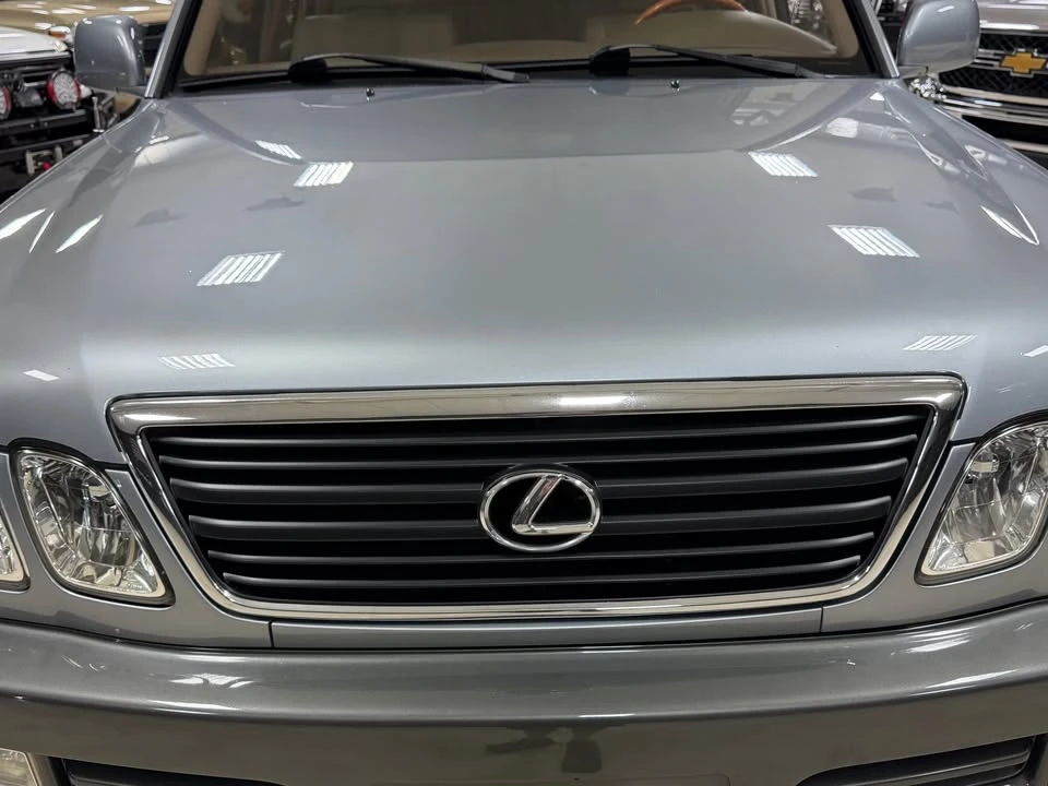 2002 Lexus LX 2nd Gen - Image 4 of 19