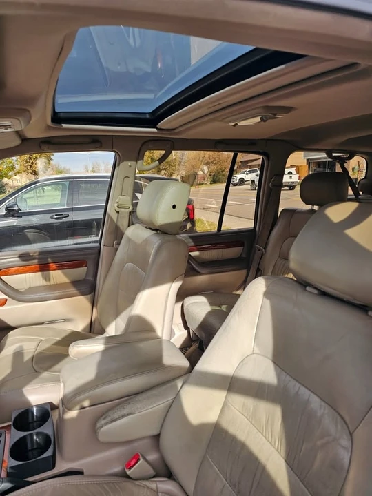 2002 Lexus LX 2nd Gen - Image 13 of 13